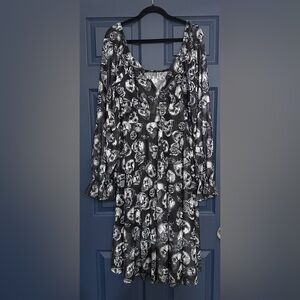 Black and Gray Skull Print Dress